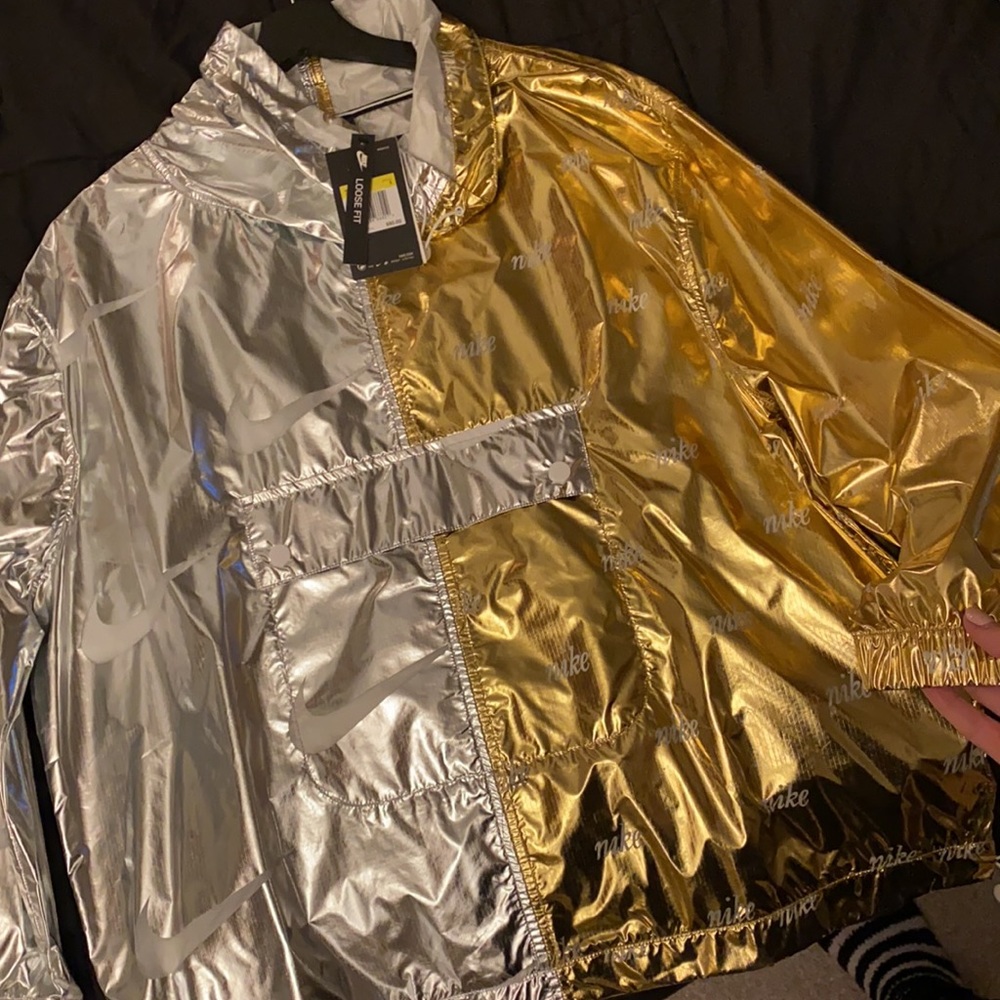 COPY - Nike loose fit pullover jacket
